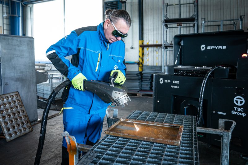 Laserové čištění